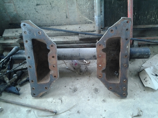 ขายด่วนแท่นเพลาโบกี้ HINO FL สิบล้อเพลาเดียวพร้อมแหน ถูกๆครับ (ทีมงานรถคุณภาพ)