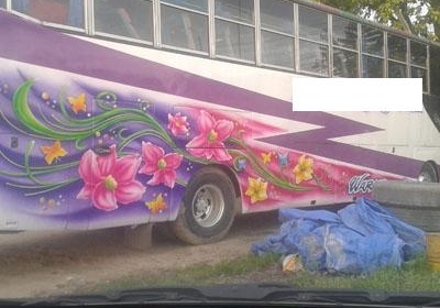 ขายรถบัสหกล้อพัดลมสภาพสวยพร้อมใช้ โทร 088-4501277