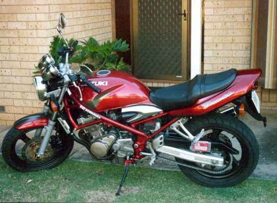 ขายSUZUKI BANDIT VC400cc.ฝาแดง97ท้ายปลาวาฬ ทะเบียนสวยแท้โอนกรมขนส่ง77000บ.