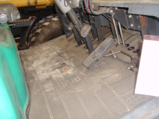 ขายรถฟอร์คลีฟท์ KOMATSU FG50-7 เสา4 เมตรออโต้ ปี2006 รถนอกนำเข้า ติดต่อ มานะ 085-9049669