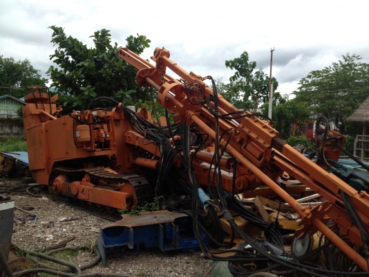 รถเจาะไฮดรอลิคเครื่องด้อยซ์ขขายตามสภาพ