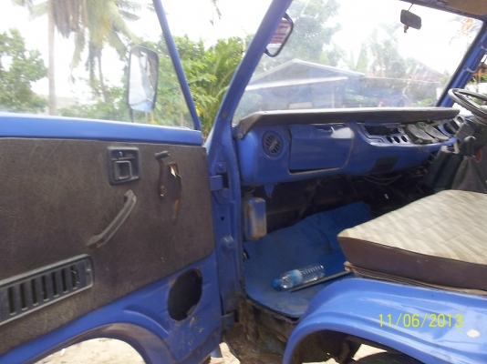 ขาย4ล้อกลาง  อิซูสุ  TL  เปลี่ยนเครื่อง88แรง เกียร์สายสั้น