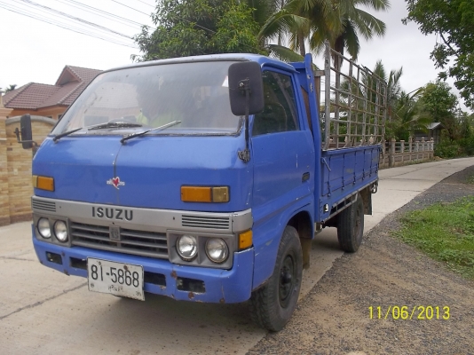 ขาย4ล้อกลาง  อิซูสุ  TL  เปลี่ยนเครื่อง88แรง เกียร์สายสั้น