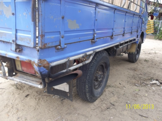 ขาย4ล้อกลาง  อิซูสุ  TL  เปลี่ยนเครื่อง88แรง เกียร์สายสั้น