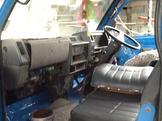 สี่ล้อเล็ก ดั้ม  NKR วิ่งงานทุกวันราคาคุยได้