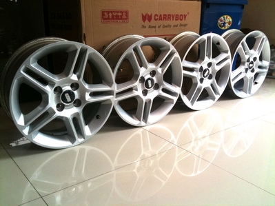 แม็กซ์ 5 ก้าน16 นิ้ว ใหม่เอี่ยม ทั้งสี่วงครับ ขนาดสเปค 4รู100