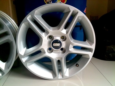 แม็กซ์ 5 ก้าน16 นิ้ว ใหม่เอี่ยม ทั้งสี่วงครับ ขนาดสเปค 4รู100 แม็กซ์ 5 ก้าน16 นิ้ว ใหม่เอี่ยม ทั้งสี่วงครับ ขนาดสเปค 4รู100