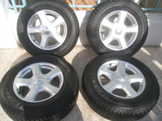ขายล้อแม็ก All New Isuzu d-max 17"x7" et33 6รู139 +ยางปี 1513 ครับ  (081-3747940)