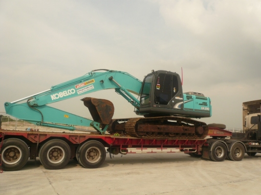 ขาย Kobelco SK200-8, S/n. YN12-T3933 สภาพสวยมาก