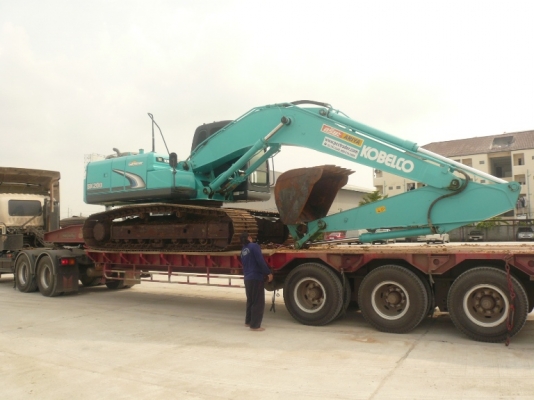 ขาย Kobelco SK200-8, S/n. YN12-T3933 สภาพสวยมาก