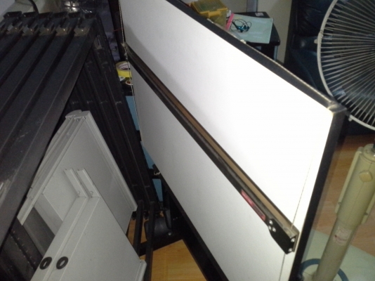 ขายโต๊ะเขียนแบบสวย สภาพดี ไม้บรรทัดใช้งานได้ดี พร้อมเก้าอี้