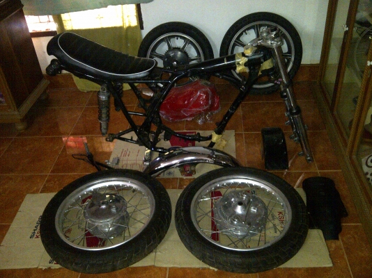 ขาย โครงsr400+ชุดล้อ+อื่นๆตามรูป