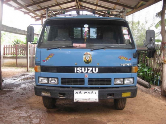 ISUZU  NPR 115 แรง จดทะเบียนปี 2547 เครื่อง 4BD1 หน้า F เฟืองหลัง F ยาง 285 เสริมแหนบ