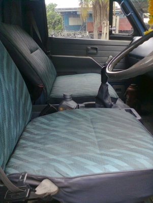 ขายหกล้อNPR115  ห้างแท้  รถกรงเป็ด  สภาพสวยมาก