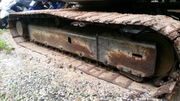 รถแบคโฮ ยี่ห้อ KOBELCO รุ่น COUPE 045 มีใบมีดดันหน้า