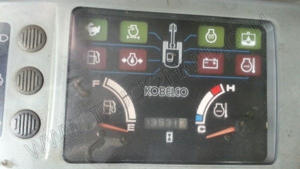 รถแบคโฮ ยี่ห้อ KOBELCO รุ่น COUPE 045 มีใบมีดดันหน้า