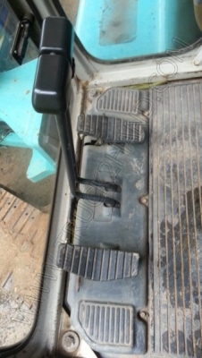 รถแบคโฮ ยี่ห้อ KOBELCO รุ่น COUPE 045 มีใบมีดดันหน้า