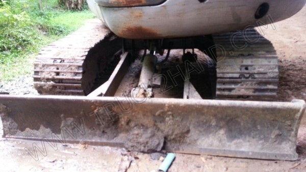 รถแบคโฮ ยี่ห้อ KOBELCO รุ่น COUPE 045 มีใบมีดดันหน้า