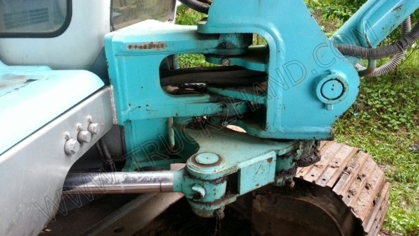 รถแบคโฮ ยี่ห้อ KOBELCO รุ่น COUPE 045 มีใบมีดดันหน้า