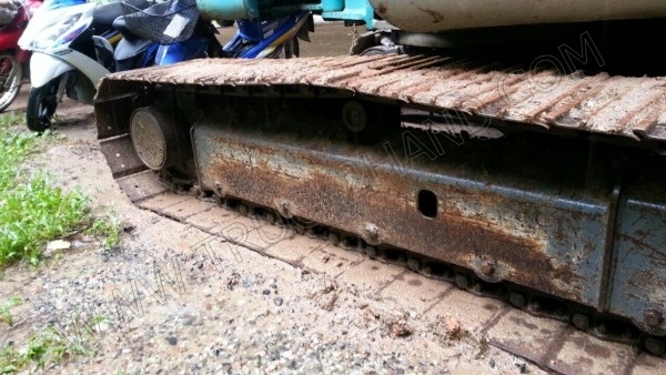 รถแบคโฮ ยี่ห้อ KOBELCO รุ่น COUPE 045 มีใบมีดดันหน้า