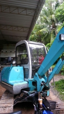 รถแบคโฮ ยี่ห้อ KOBELCO รุ่น COUPE 045 มีใบมีดดันหน้า