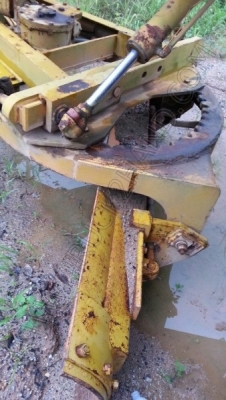 รถเกรดยี่ห้อมิตซู รุ่น 46F รถเกรดยี่ห้อมิตซู รุ่น 46F