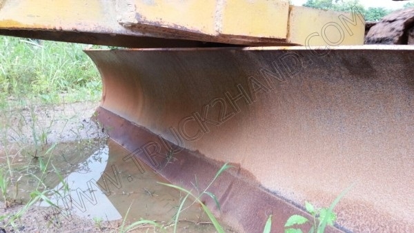 รถเกรดยี่ห้อมิตซู รุ่น 46F รถเกรดยี่ห้อมิตซู รุ่น 46F