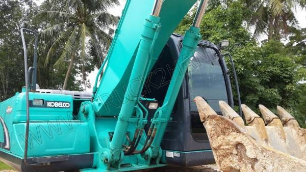 รถแบคโฮ KOBELCO รุ่น SK200-8 YN12 รถแบคโฮ KOBELCO รุ่น SK200-8 YN12