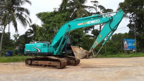 รถแบคโฮ KOBELCO รุ่น SK200-8 YN12 รถแบคโฮ KOBELCO รุ่น SK200-8 YN12