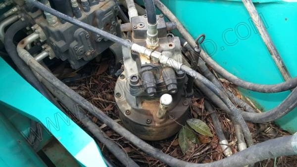 รถแบคโฮ KOBELCO รุ่น SK200-8 YN12 รถแบคโฮ KOBELCO รุ่น SK200-8 YN12