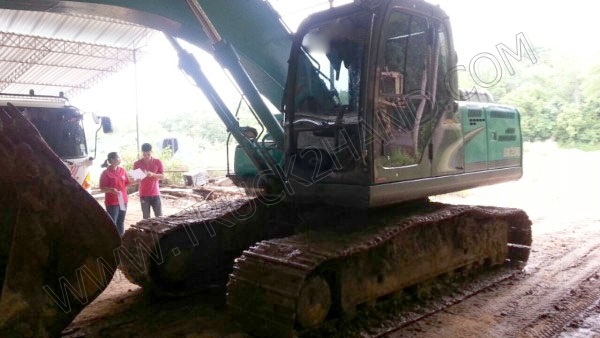 รถแบคโฮ KOBELCO รุ่น SK200-8 YN12 รถแบคโฮ KOBELCO รุ่น SK200-8 YN12