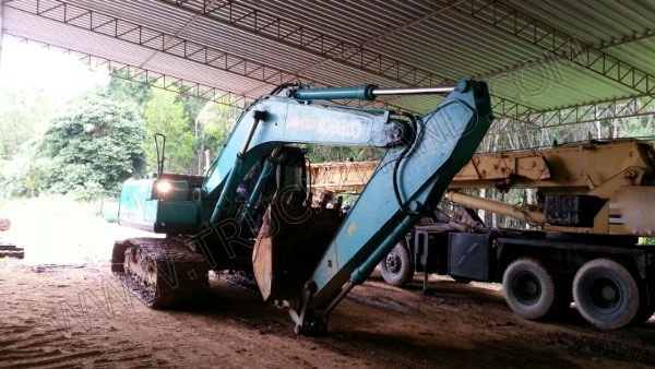 รถแบคโฮ KOBELCO รุ่น SK200-8 YN12