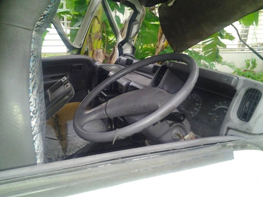 ขายซาก Nissan Atlas เครื่องTD27 พวงมาลัยเพาเวอร์ เครื่องเกรียไม่เป็นไร