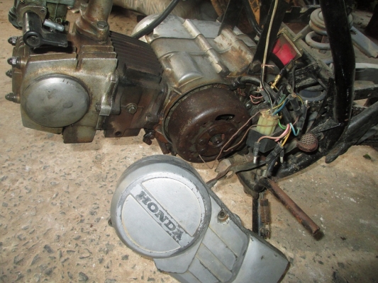 ขายเครื่อง ดรีม คุรุสภา สตราทติดแต่มีควัน ขายตามสภาพครับ