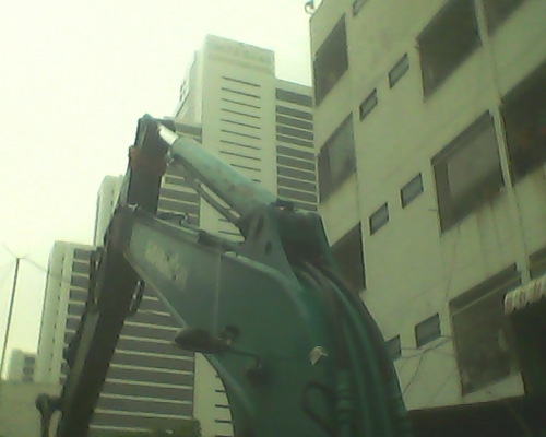 รับงานทุบตึก  รื้อถอนทุกชนิด  ฟรี ฟรี หรือแลกเศษวัสดุ  โทรสอบถามได้ที่  081-2857817 หรือ 086-1336693