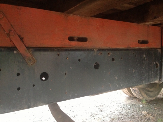 ISUZU ROCKY 175 HP 6BG1 รถบรรทุก 6 ล้อ กระบะเหล็กคอกไม้ความยาว 5.50 เมตรสภาพอย่างสวย เครื่องส้มแห้งดีแรงดีไม่มีเยิ้ม หัวเก๋งบางเดิมดีไม่มีผุกร่อน ภายในคอนโซลเรือนไมล์ครบพร้อม พวงมาลัยเพาเวอร์ ระบบเบรคทริ๊ปฟี้ ช่วงล่างใหญ่คัชซีสวยมากๆ ยาง 8.25 ขอบ 16 สภาพด ISUZU ROCKY 175 HP 6BG1 รถบรรทุก 6 ล้อ กระบะเหล็กคอกไม้ความยาว 5.50 เมตรสภาพอย่างสวย เครื่องส้มแห้งดีแรงดีไม่มีเยิ้ม หัวเก๋งบางเดิมดีไม่มีผุกร่อน ภายในคอนโซลเรือนไมล์ครบพร้อม พวงมาลัยเพาเวอร์ ระบบเบรคทริ๊ปฟี้ ช่วงล่างใหญ่คัชซีสวยมากๆ ยาง 8.25 ขอบ 16 สภาพด