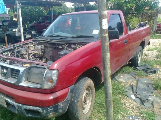 ขายโครงบิ๊กเอ็มฟอร์นเทียร์ปี99สีแดง ทุหอย่างให้ครบ ขาดเครื่องเกียร์ ฝาท้าย ขายให้ไปทำอะไหล่ เดิมๆบางๆทะเบียนขายแล้วเหลือแต่โครงตามรูป