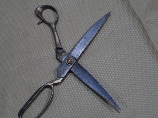 กรรไกร ตราผีเสื้อหมุดทองเหลือง