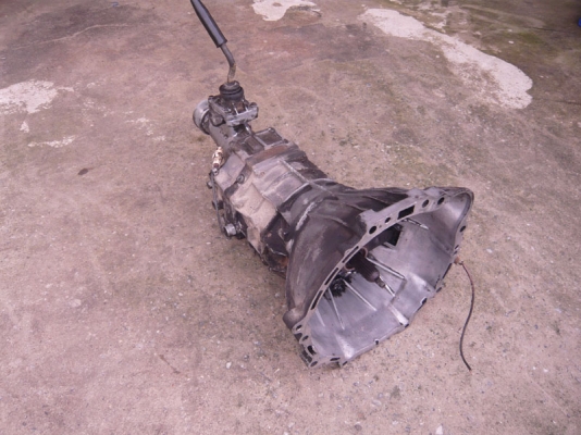 ขายเกียร์ธรรมดา 5 สปีดใส่เครื่อง 2L