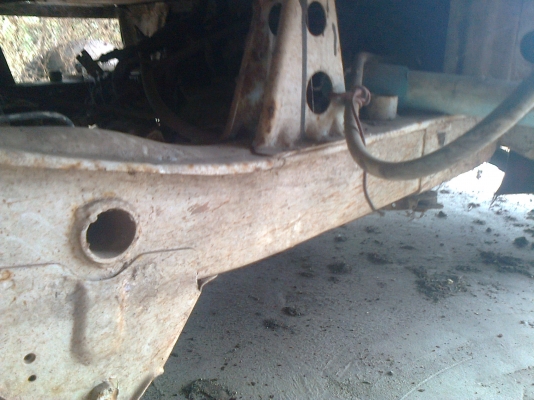 ขายกระป๊อโฟรวิลติดแก๊ส ปกติรถขี่ได้แต่จอดนานจอดในร่ม เอาไปเติมลม ใส่แบต เติมน้ำมันขี่กลับบ้านได้เกียร์ใช้ได้ครบขายสภาพตามรูป