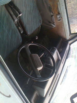 ขายกระป๊อโฟรวิลติดแก๊ส ปกติรถขี่ได้แต่จอดนานจอดในร่ม เอาไปเติมลม ใส่แบต เติมน้ำมันขี่กลับบ้านได้เกียร์ใช้ได้ครบขายสภาพตามรูป