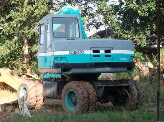 ขายแบคโฮล้อยาง SK 100 W