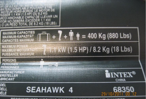 ขายเรือขายSeahawk4 พร้อมเครื่องhangkai3.5 พร้อม แท่นเครื่องแสตนแลสอย่างดี  ขาย