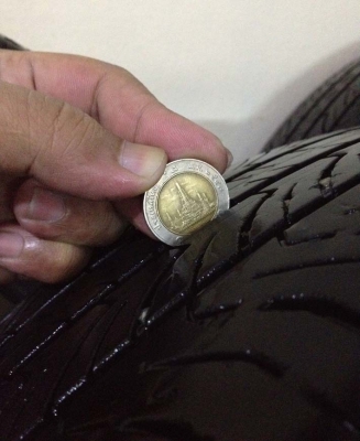 ขายล้อแม็ก Venerdi 5รู114 ขอบ 17" พร้อมยาง Michelin MXV8 225 50 17