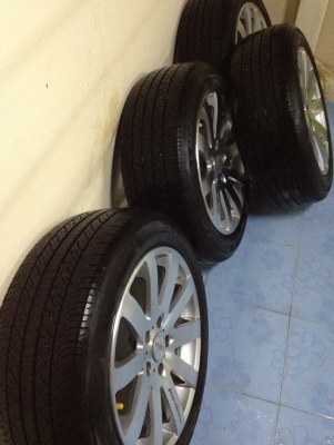 ขายล้อแม็ก Venerdi 5รู114 ขอบ 17" พร้อมยาง Michelin MXV8 225 50 17