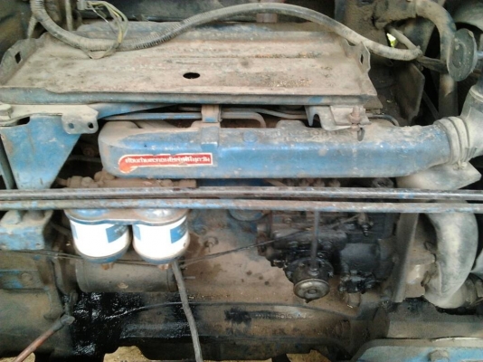 FORD 77 เครื่อง T1 อุปกรณ์ครบครัน มีใบมีดดันหน้า ผานพรวนดิน 3 ผานพรวนดิน 7 และหางโรยขี้ไก่ สภาพดีทุกชิ้นพร้อมใช้งาน เครื่องแน่นแรงดีแห้งดีทั้งคันไม่มีแตกซึ่ม ช่วงล่างยางสภาพดี 60\% พร้อมทำงานได้เลย เอกสารเล่มทะเบียนครบ ราคาต่อรองได้ครับ