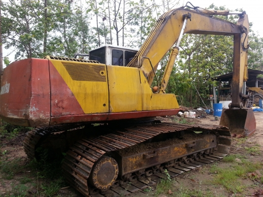 ขายอะใหล่ด่วน KOMATSU PC200-5 ทั้งคัน