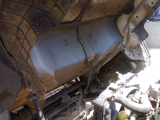 ขาย NPR 120 ฝาขาว ปี 42 ยาว 4.3    เครื่องดี แชชซีสวย ออกห้างมือเดียวครับ