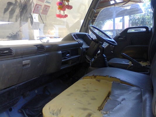 ขาย NPR 120 ฝาขาว ปี 42 ยาว 4.3    เครื่องดี แชชซีสวย ออกห้างมือเดียวครับ