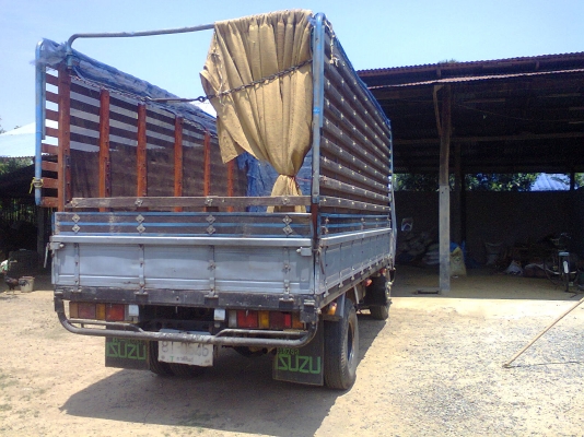 ขาย NPR 120 ฝาขาว ปี 42 ยาว 4.3    เครื่องดี แชชซีสวย ออกห้างมือเดียวครับ